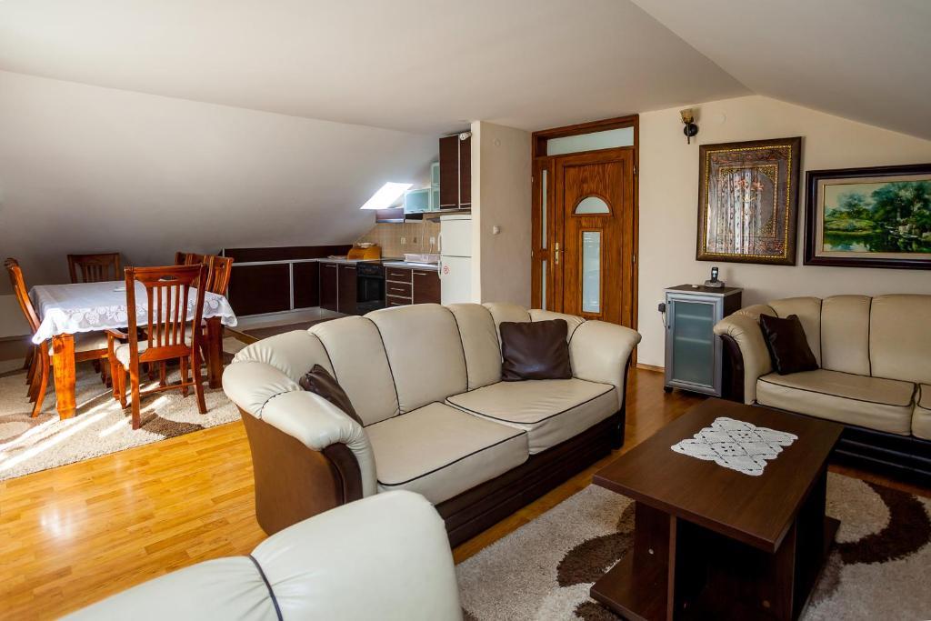 Apartments Ratkovic Tivat Exterior photo